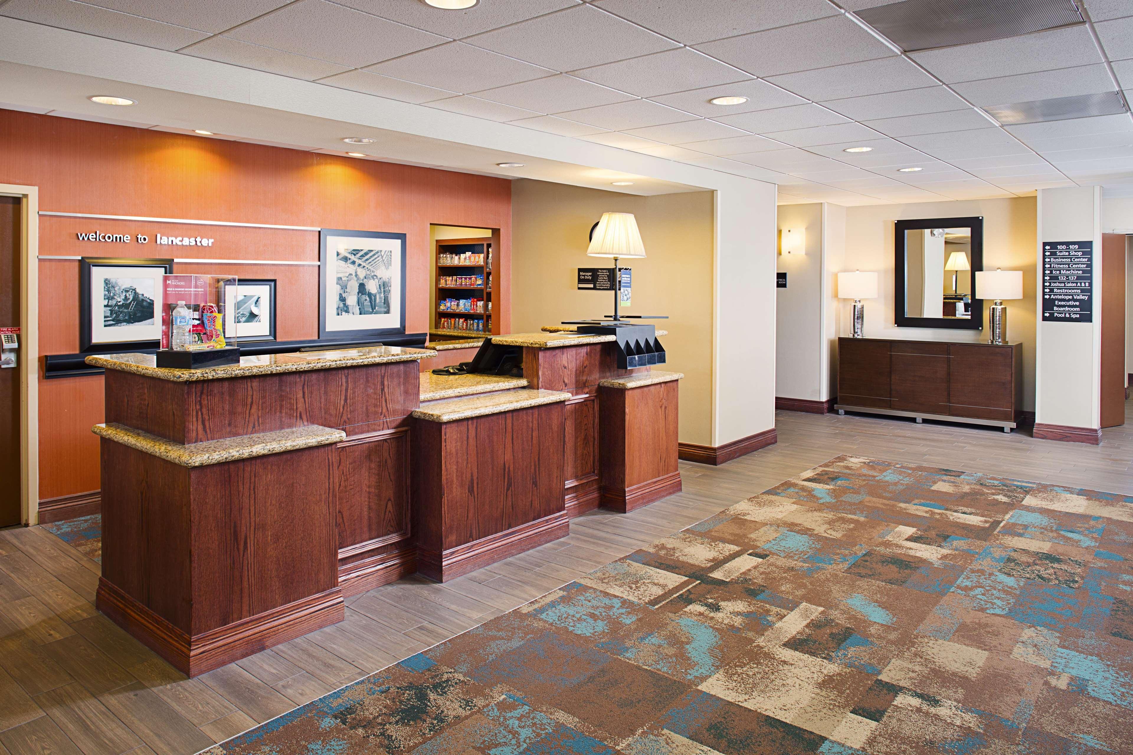 Hampton Inn & Suites Lancaster Exterior foto